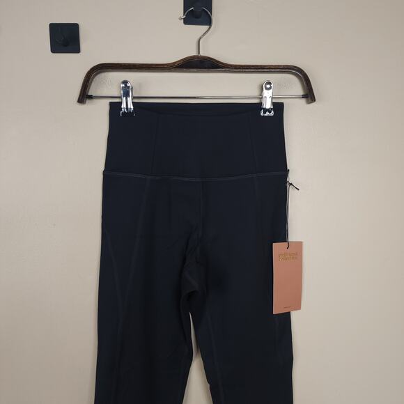 Girlfriend Collective Compressive High-Rise Legging in Black Size XS - Picture 3 of 7